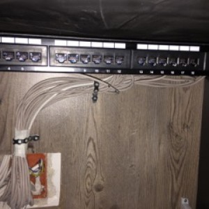 PATCH PANEL ΕΠΑΓΓΕΛΜΑΤΙΚΟΥ ΧΩΡΟΥ ΔΟΜΗΜΕΝΗ ΚΑΛΩΔΙΩΣΗ.jpg